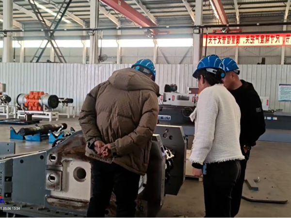 走進(jìn)河南雙志，見(jiàn)證刮板機(jī)配件制造之美