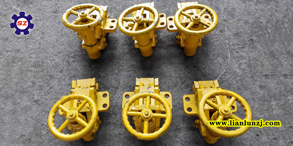 刮板機(jī)手動緊鏈器如何工作的？