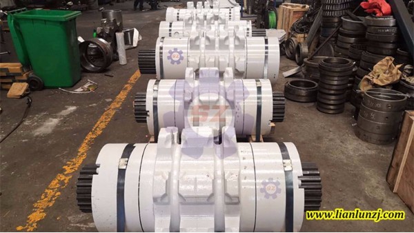 現場驗收--80/06LL鏈輪組件等一批煤機配件合格出廠